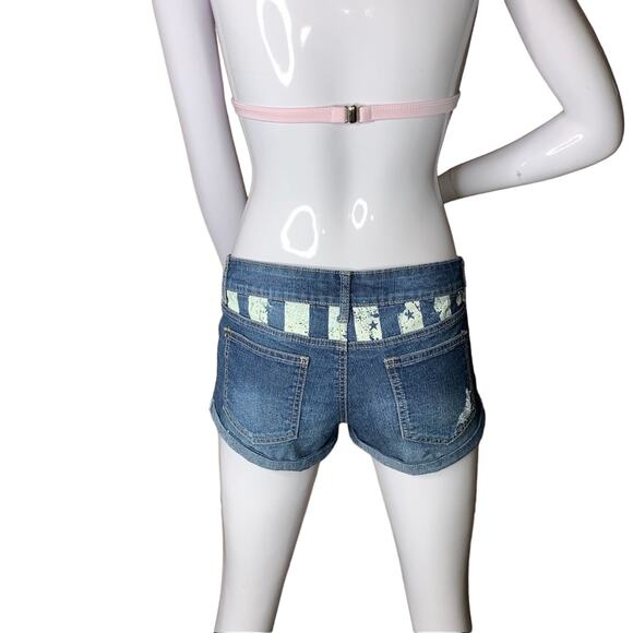 lei Ashley Low Rise Montana Shorts Size 5 Patriotic Stars and Stripes gr… - Picture 3 of 12